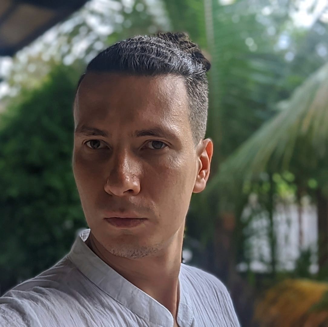 Юрий Медяков